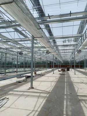 โมเดิร์นสเต็กเกอร์กล๊าสเรือนกระจกที่มีความทนทานและการป้องกัน UV